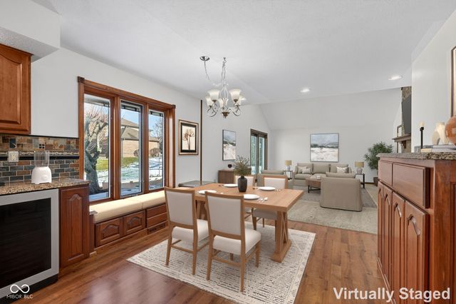 2275 Willow Lake Drive, Greenwood, IN 46143