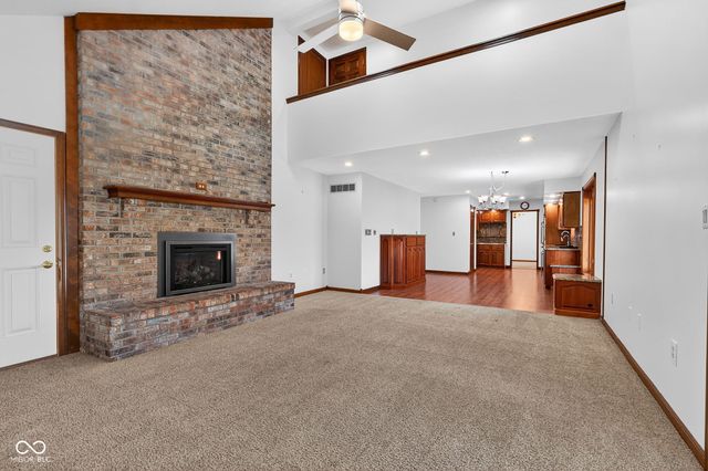 2275 Willow Lake Drive, Greenwood, IN 46143