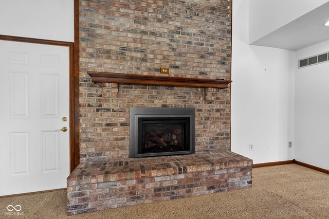 2275 Willow Lake Drive, Greenwood, IN 46143