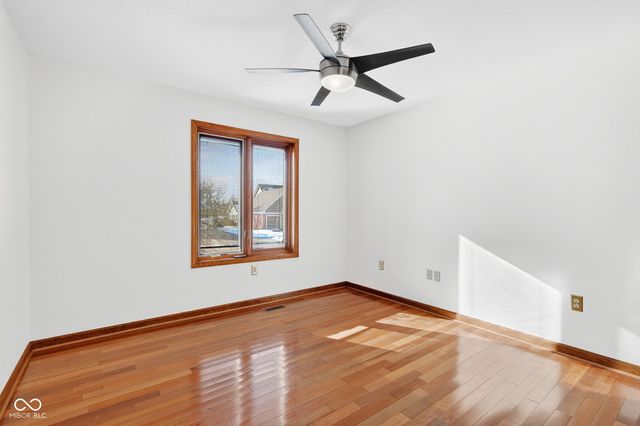 2275 Willow Lake Drive, Greenwood, IN 46143