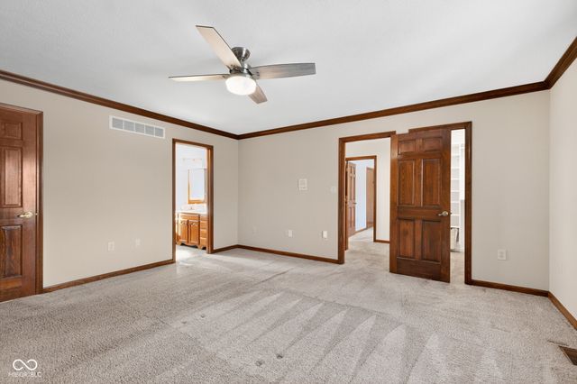 2275 Willow Lake Drive, Greenwood, IN 46143