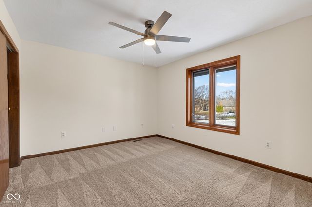 2275 Willow Lake Drive, Greenwood, IN 46143