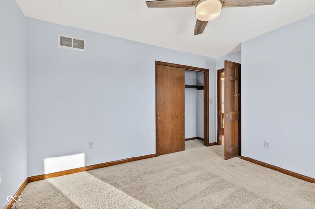 2275 Willow Lake Drive, Greenwood, IN 46143