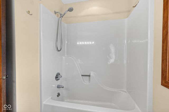 2275 Willow Lake Drive, Greenwood, IN 46143