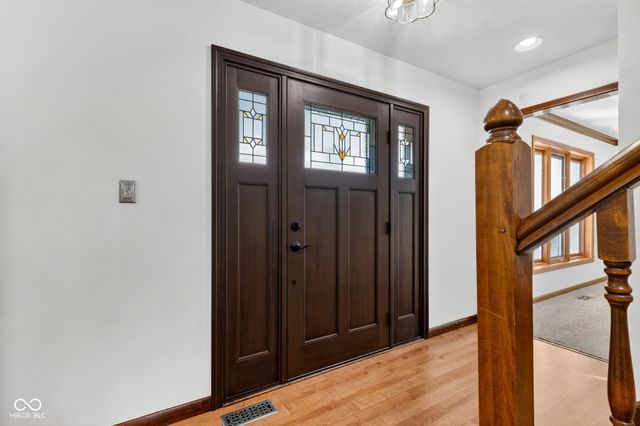 2275 Willow Lake Drive, Greenwood, IN 46143