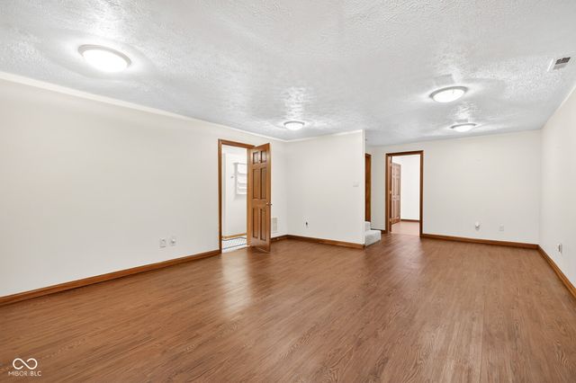 2275 Willow Lake Drive, Greenwood, IN 46143