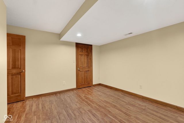 2275 Willow Lake Drive, Greenwood, IN 46143