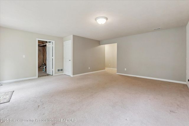 15895 Turnberry Street, Lansing, MI 48906