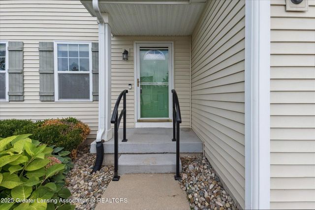 15895 Turnberry Street, Lansing, MI 48906