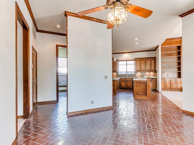 2005 Brookhaven Boulevard, Norman, OK 73072