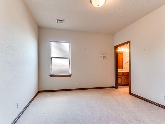 2005 Brookhaven Boulevard, Norman, OK 73072