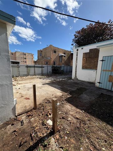 2341 SW 9th St, Miami, FL 33135