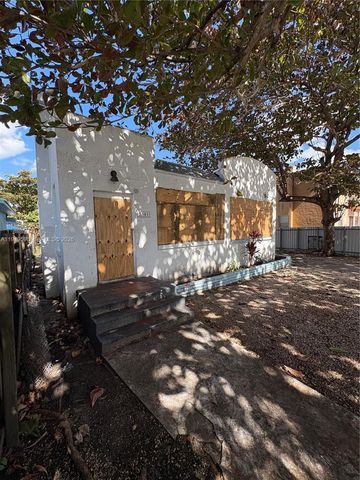 2341 SW 9th St, Miami, FL 33135