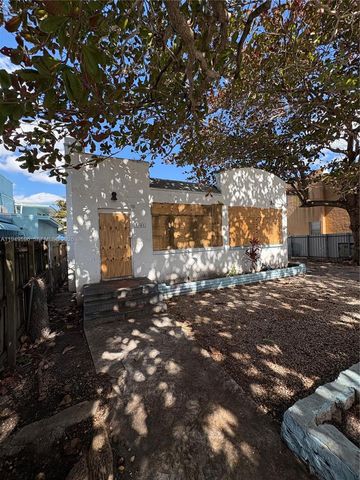 2341 SW 9th St, Miami, FL 33135