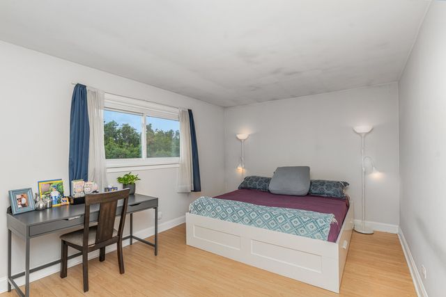 2B Kingery Quarter 207, Willowbrook, IL 60527