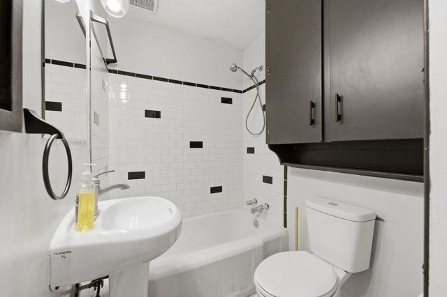 638 S Greenwood, Wichita, KS 67211