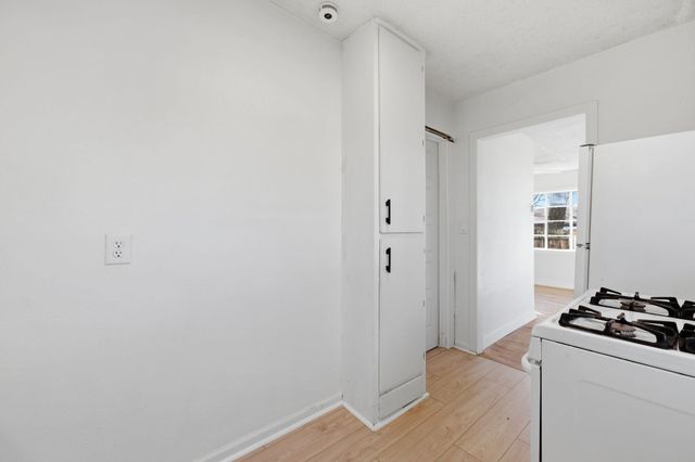 638 S Greenwood, Wichita, KS 67211