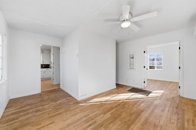 638 S Greenwood, Wichita, KS 67211