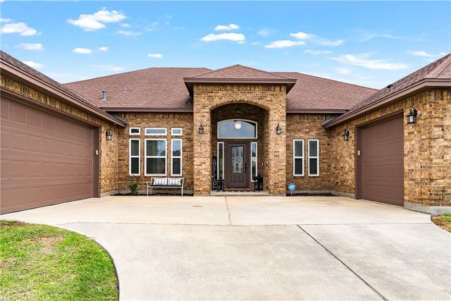 2034 Arash Dr, Corpus Christi, TX 78413