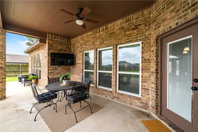 2034 Arash Dr, Corpus Christi, TX 78413
