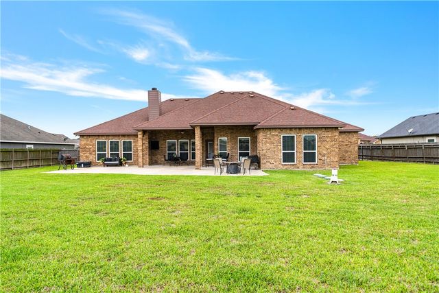 2034 Arash Dr, Corpus Christi, TX 78413