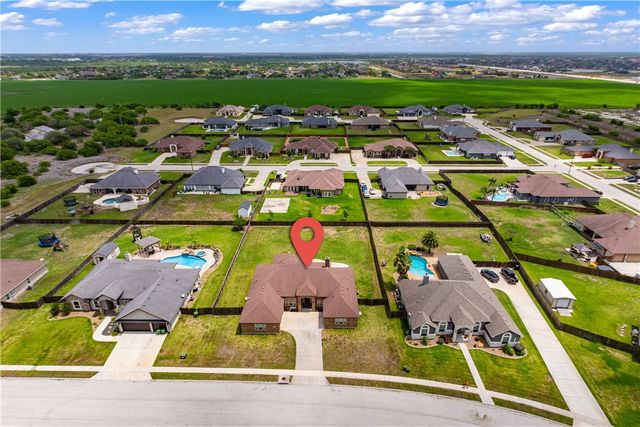 2034 Arash Dr, Corpus Christi, TX 78413