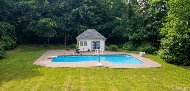 319 Bellvale Lakes Road, Warwick, NY 10990