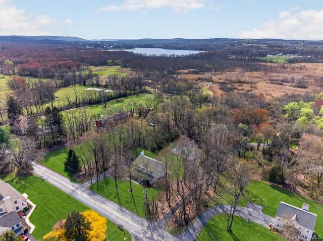 319 Bellvale Lakes Road, Warwick, NY 10990