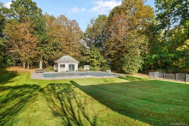 319 Bellvale Lakes Road, Warwick, NY 10990