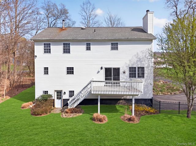 319 Bellvale Lakes Road, Warwick, NY 10990