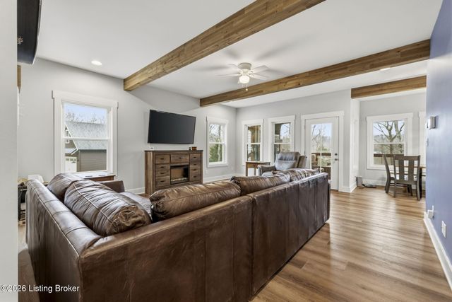 253 Moutardier Bay Dr, Leitchfield, KY 42754