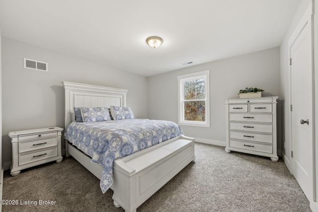 253 Moutardier Bay Dr, Leitchfield, KY 42754