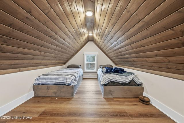 253 Moutardier Bay Dr, Leitchfield, KY 42754