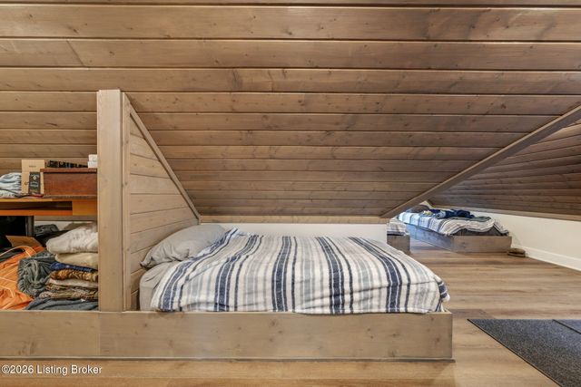 253 Moutardier Bay Dr, Leitchfield, KY 42754