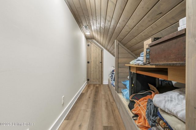 253 Moutardier Bay Dr, Leitchfield, KY 42754