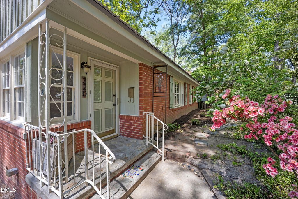 320 S Ennis Street, Fuquay Varina, NC 27526