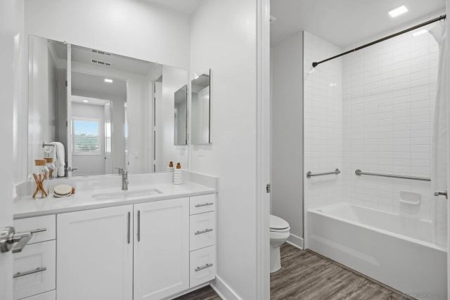 2420 Community Ln 44, San Diego, CA 92108