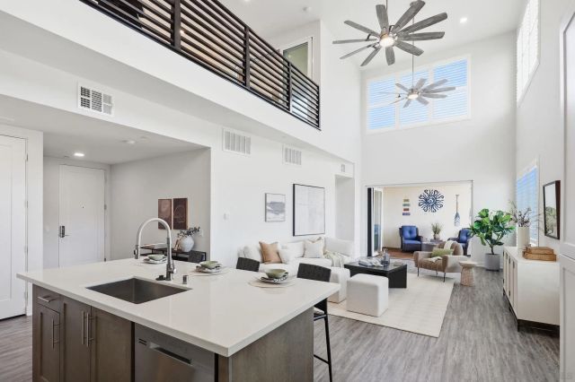 2420 Community Ln 44, San Diego, CA 92108