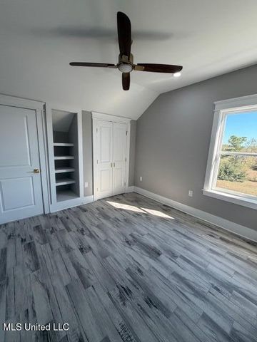 200 Farrar Lane, Waveland, MS 39576