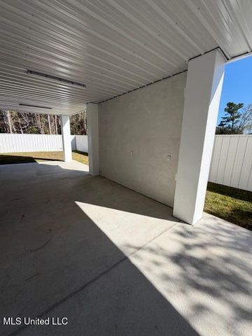 200 Farrar Lane, Waveland, MS 39576