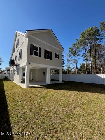 200 Farrar Lane, Waveland, MS 39576