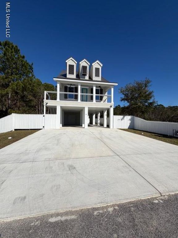 200 Farrar Lane, Waveland, MS 39576