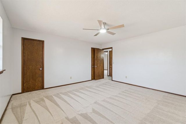 11805 Ashford Drive, Yukon, OK 73099