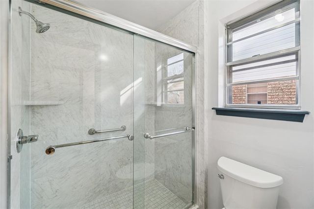 11805 Ashford Drive, Yukon, OK 73099