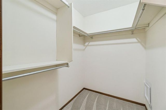 11805 Ashford Drive, Yukon, OK 73099