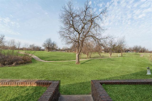 11805 Ashford Drive, Yukon, OK 73099