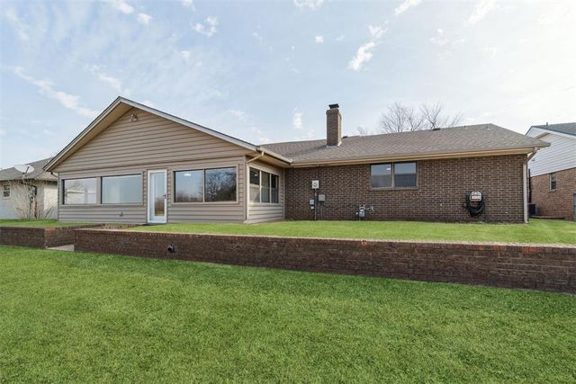 11805 Ashford Drive, Yukon, OK 73099