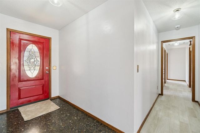 11805 Ashford Drive, Yukon, OK 73099