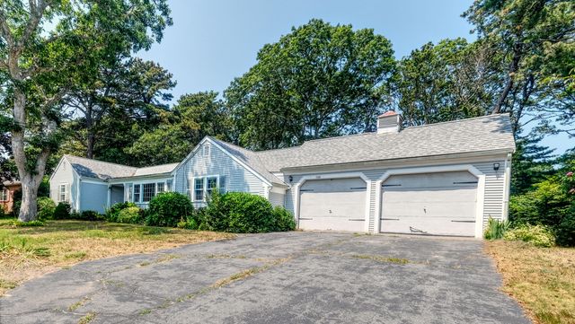 126 Capt Small Road, South Yarmouth, MA 02664