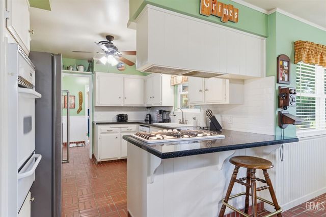 11600 Whippoorwill Lane, Bakersfield, CA 93312